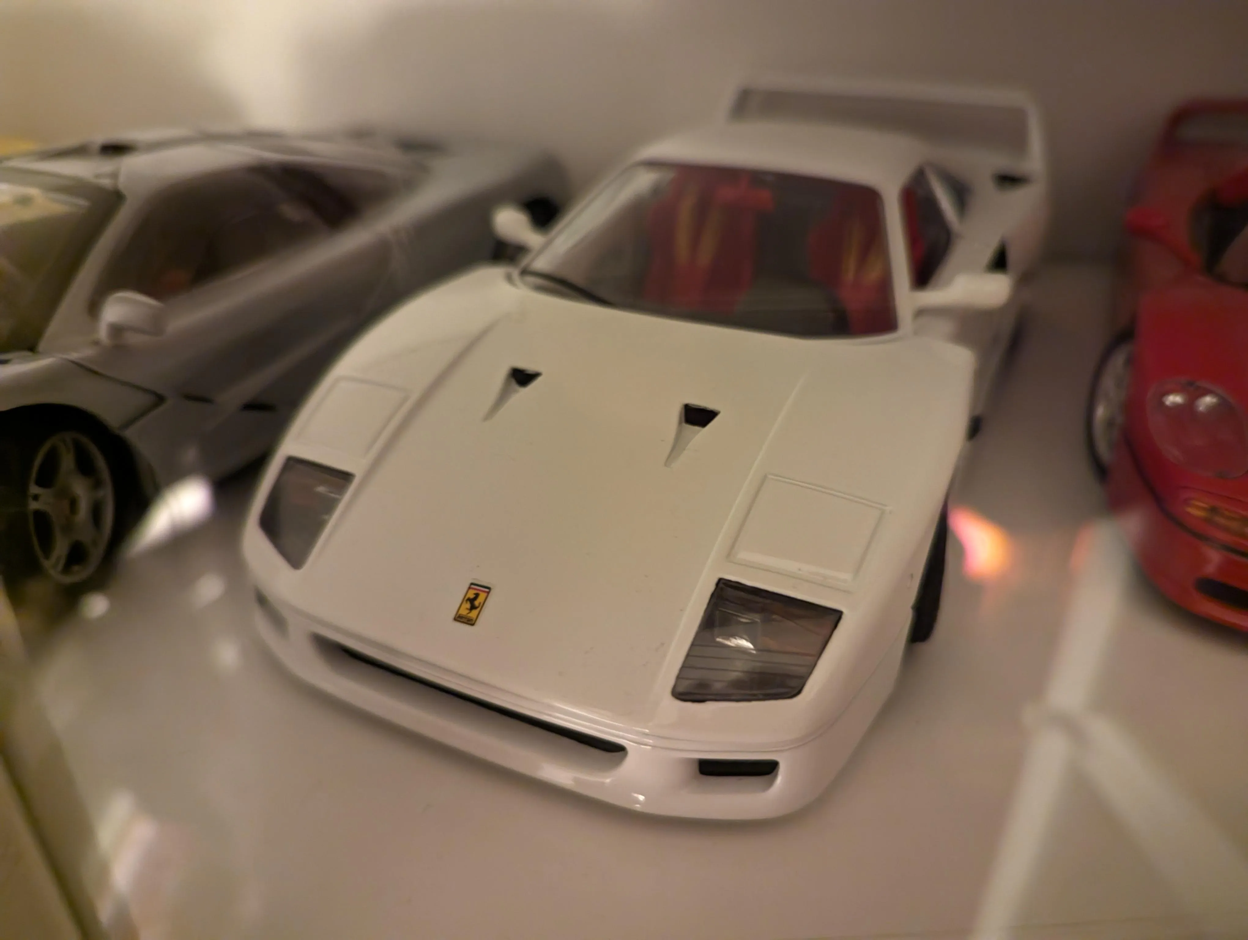 51421 f40 diecast scale comparison