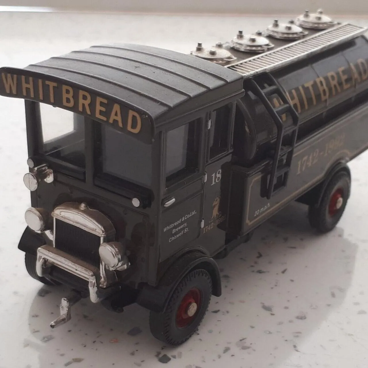 51430 corgi diecast uk batmobile