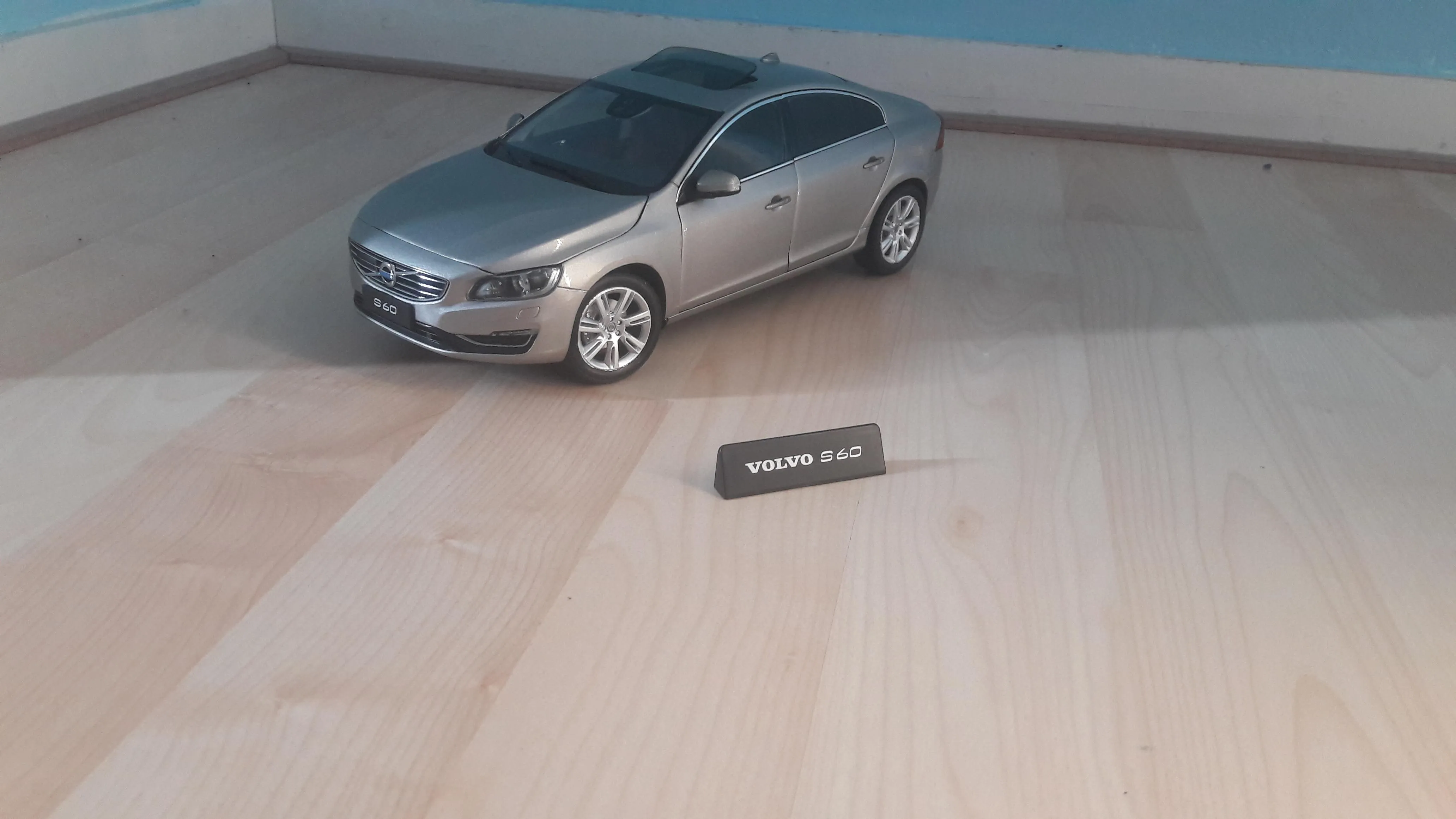 51439 diecast car overview