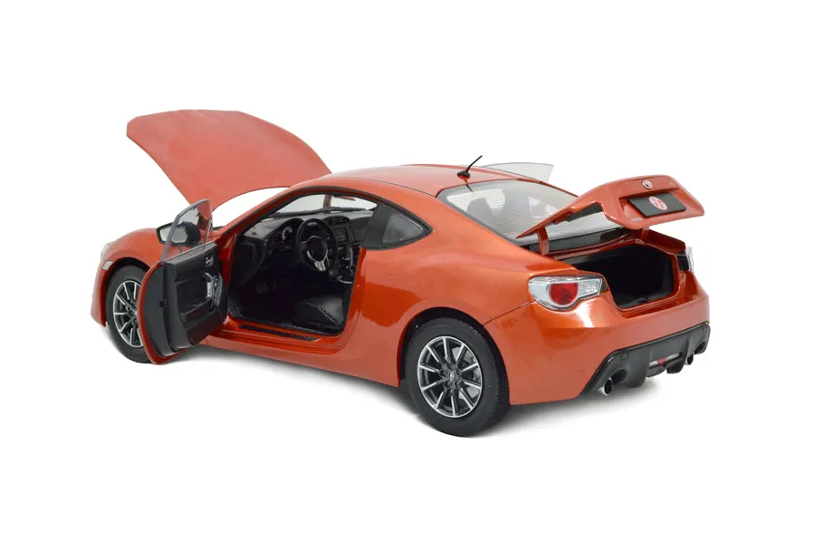 /img/51489-toyota-86-diecast-model-action-shot.webp