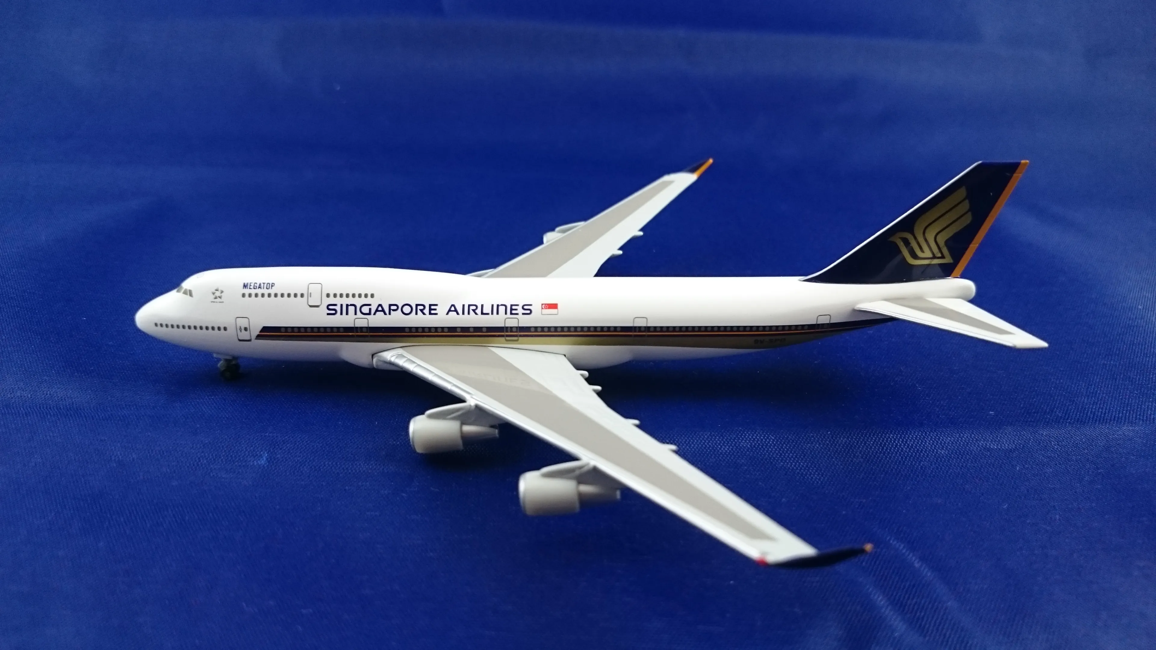 51490 douglas dc3 diecast