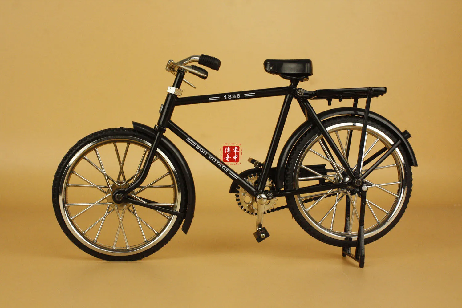 51528 diecast metal bike detailing