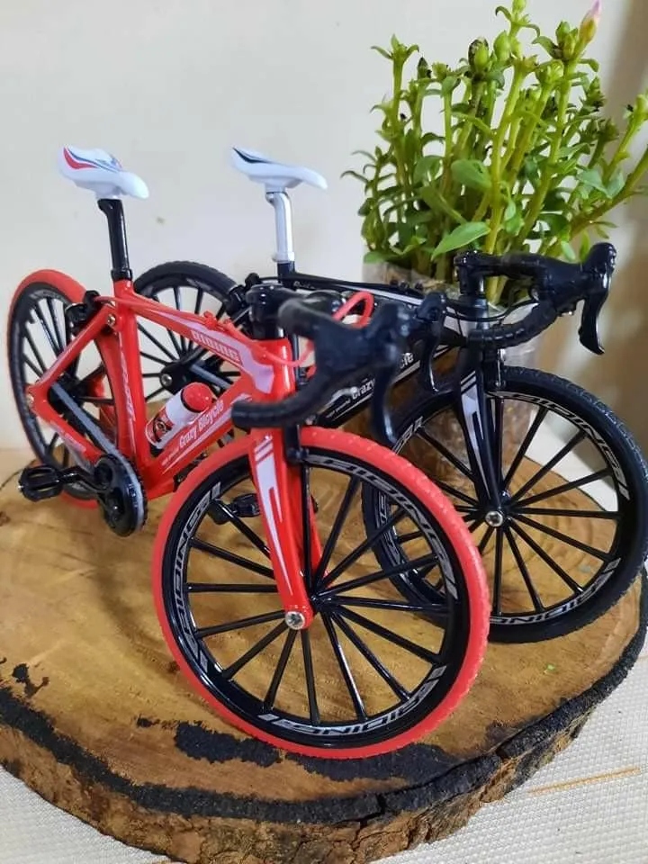 51528 diecast metal bike playing