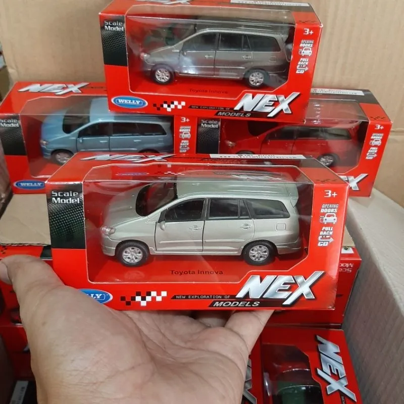 /img/51529-diecast-kijang-innova-online-retailers.webp