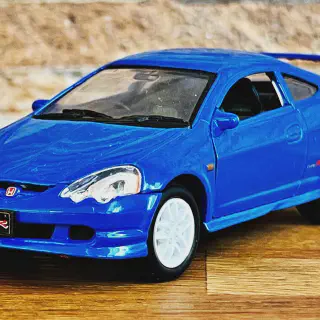 /img/51539-integra-diecast-market.webp