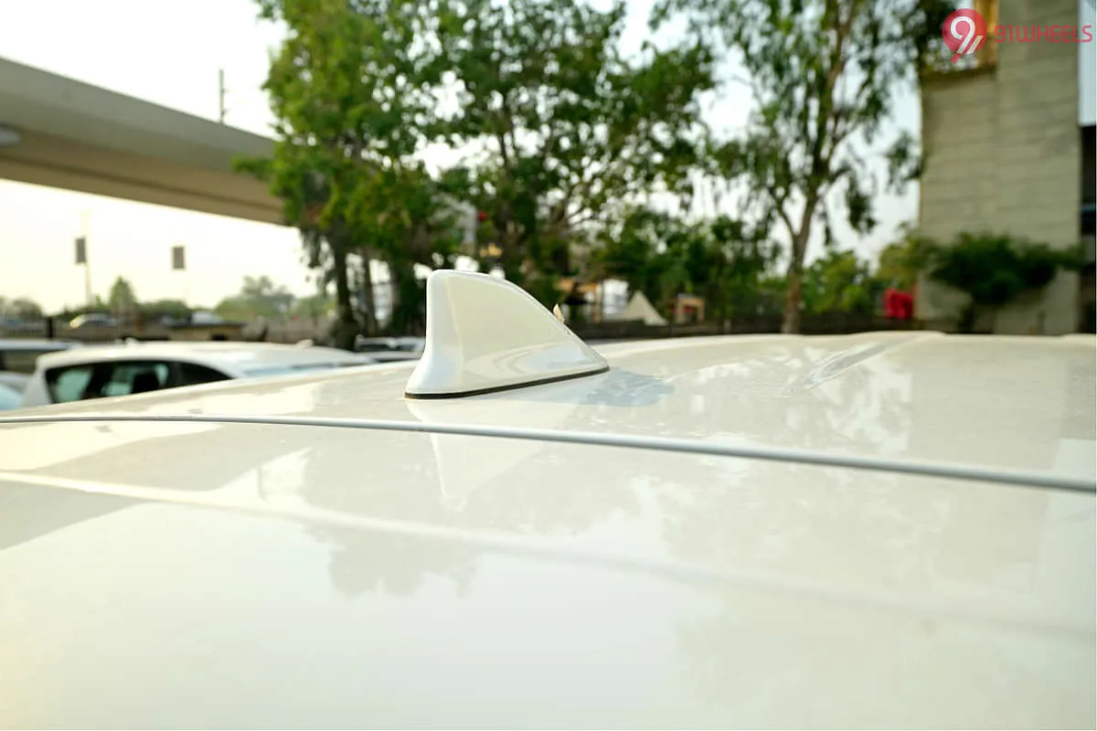 51552 innova crysta diecast quality