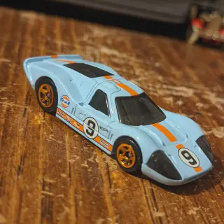 /img/51575-gt40-diecast-price.webp