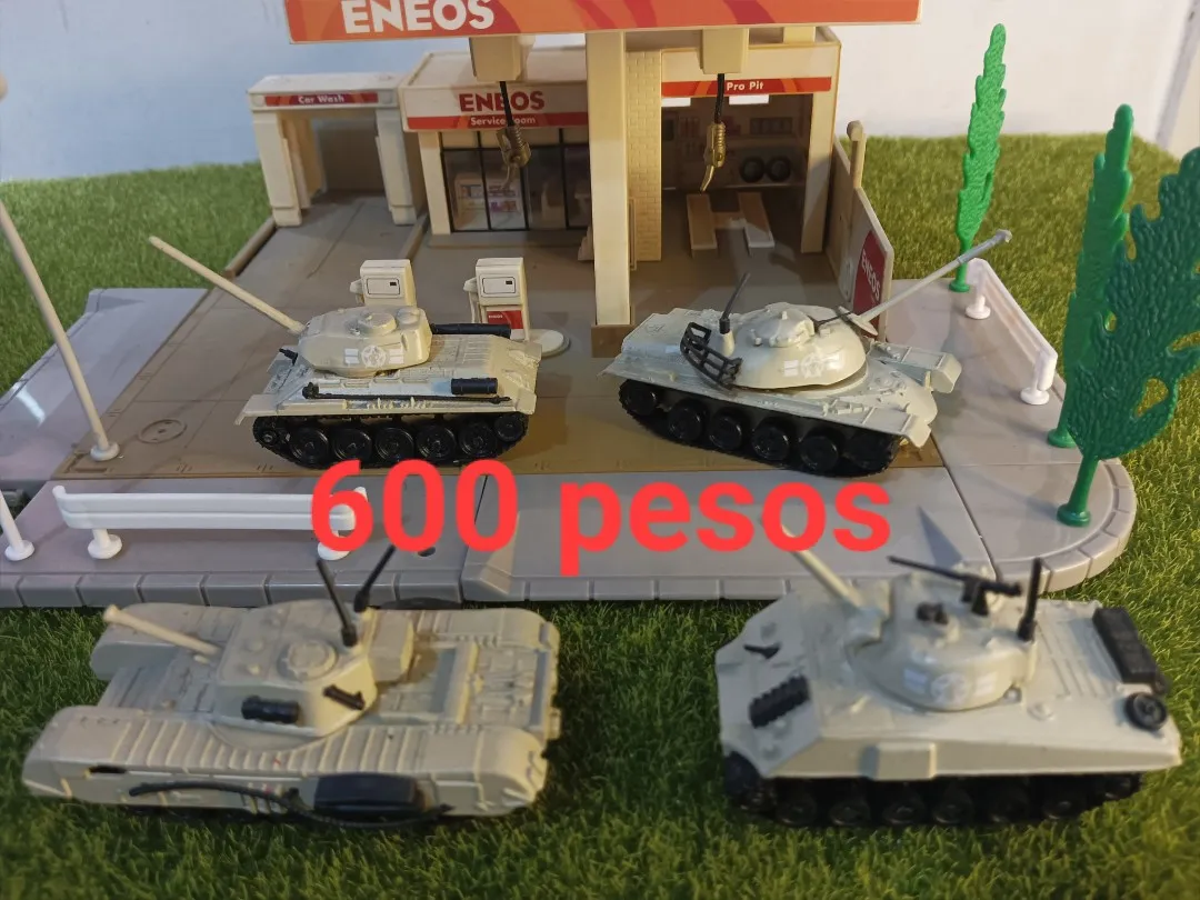 51581 early tomica cars