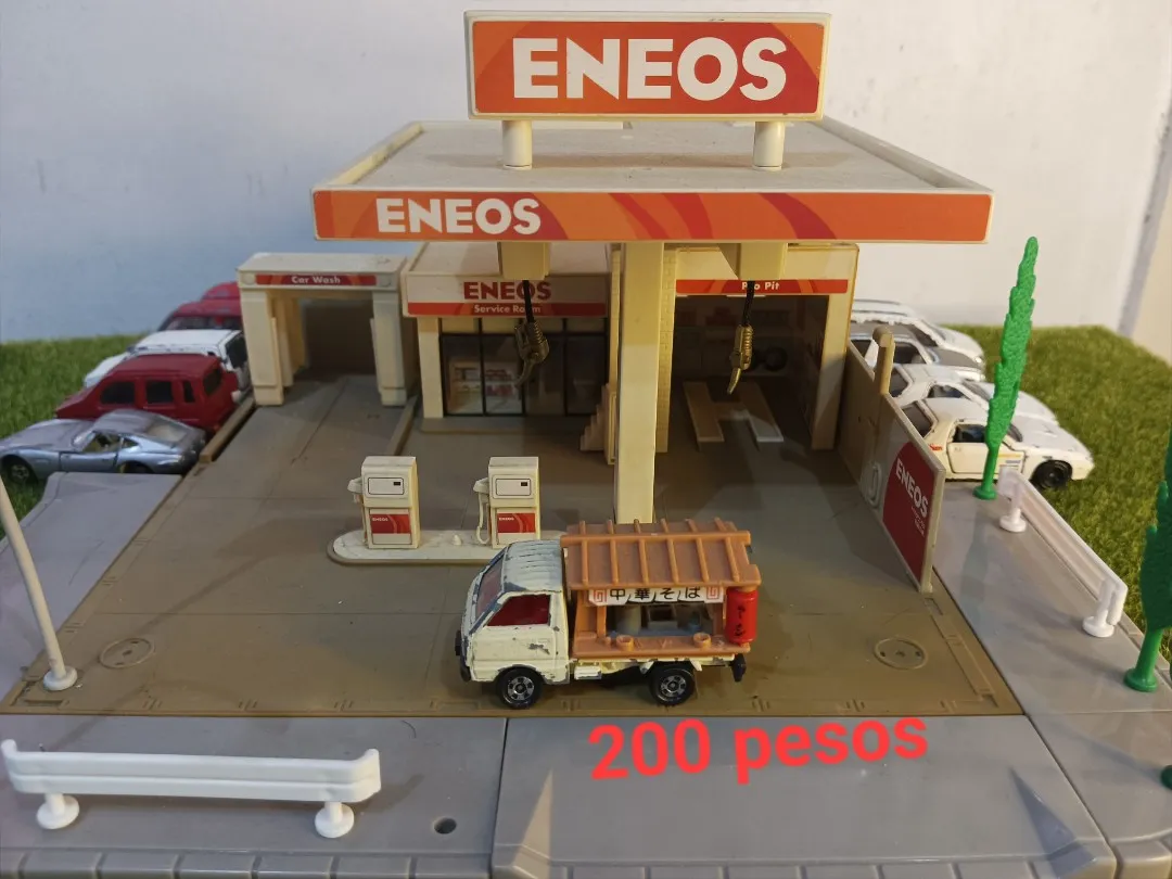 51581 tomica scale models