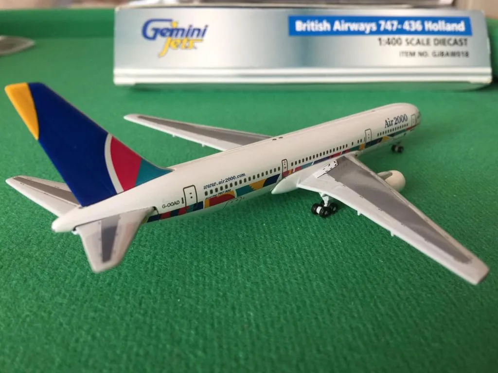 51610 diecast aircraft display case