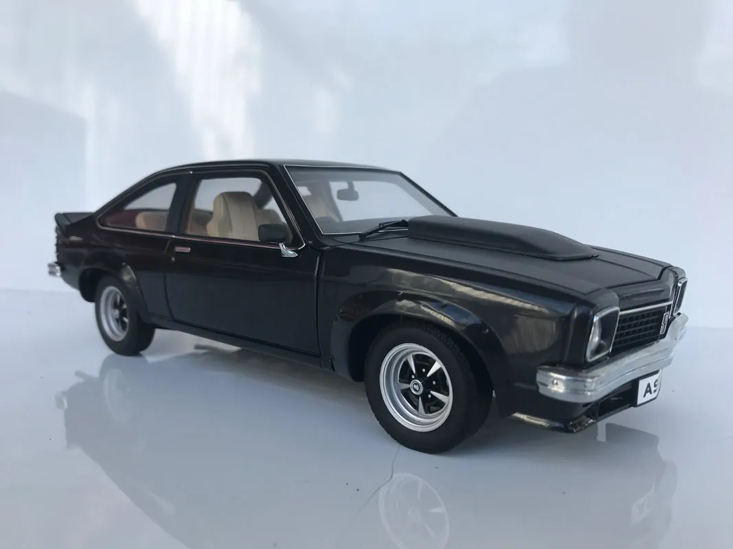 51611 diecast paint finish