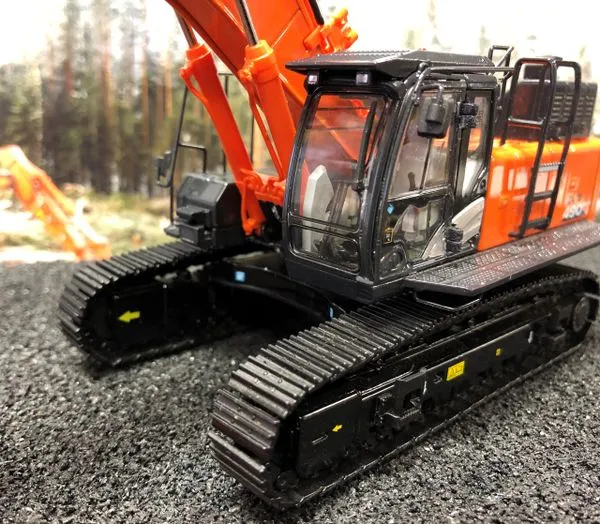 51625 hitachi diecast model display