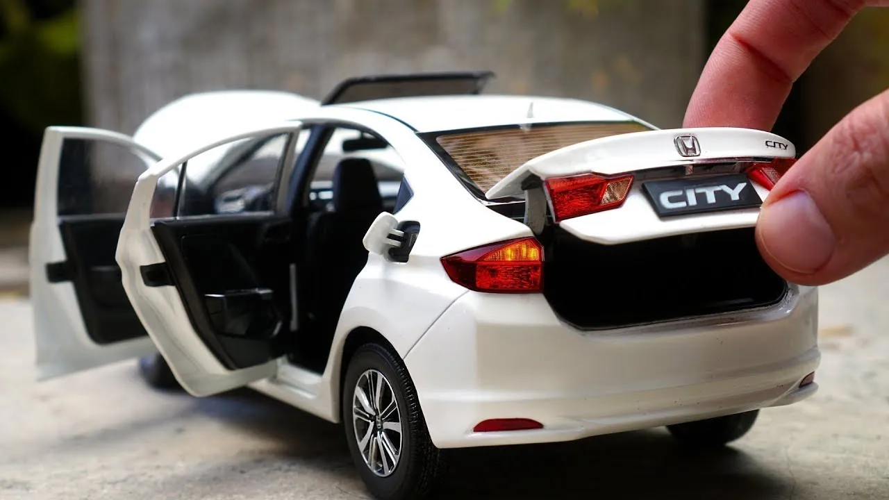 51633 honda city diecast model pakistan cleaning