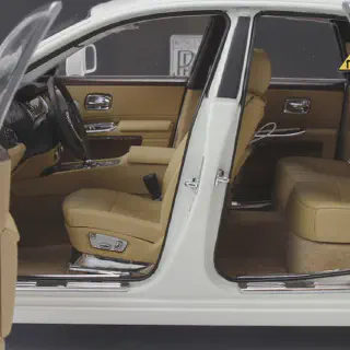 /img/51645-rolls-royce-ghost-diecast-comparison.webp