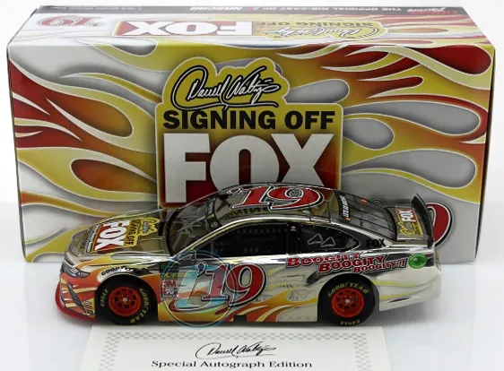 51667 martin truex diecast car