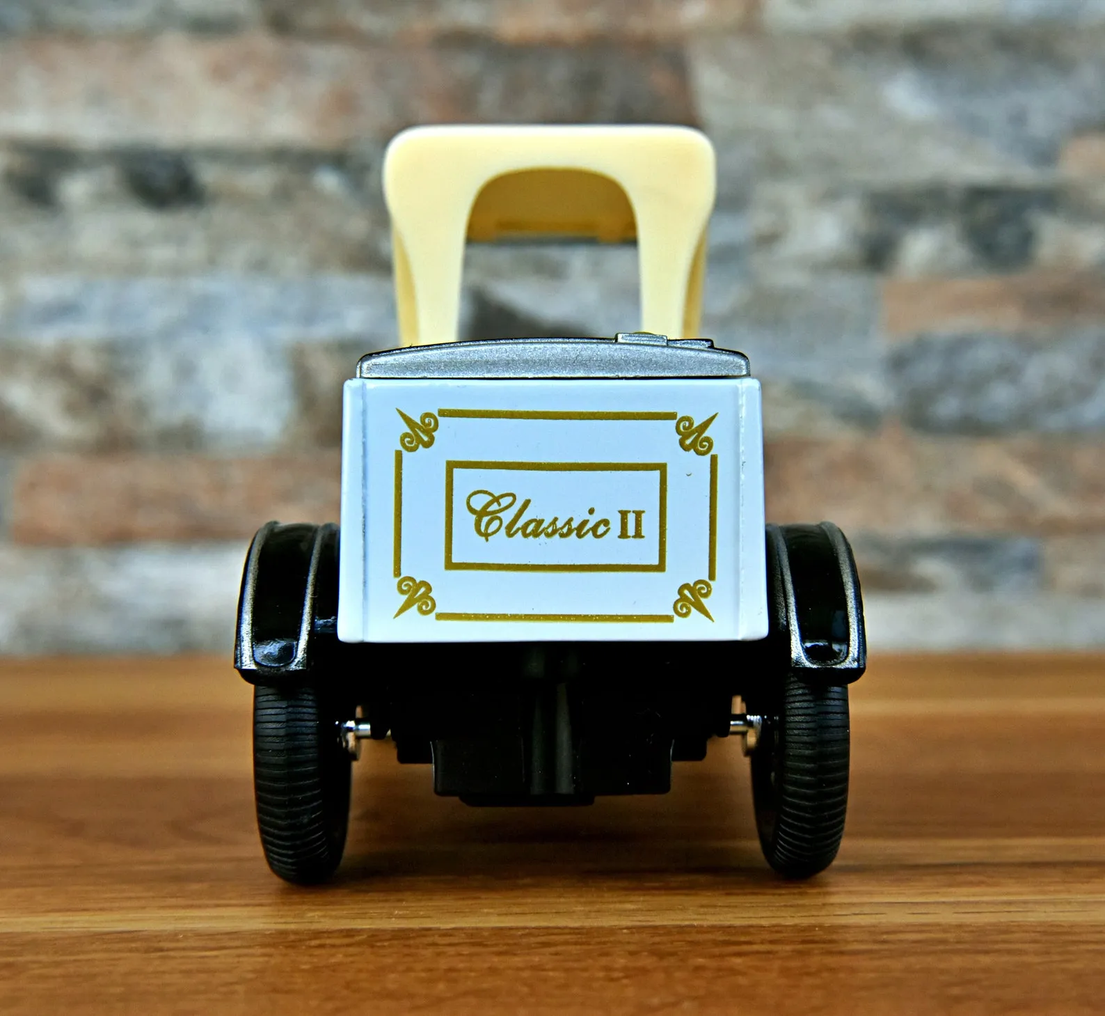 51671 matchbox diecast car