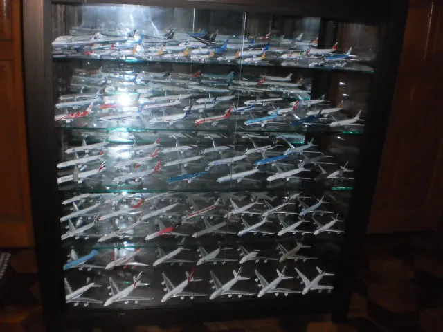 51688 diecast airplane historical