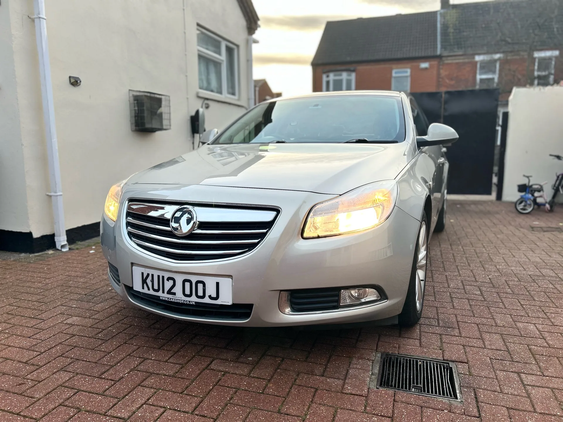 51691 vauxhall insignia diecast model model1