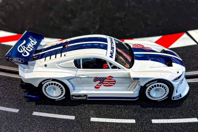 51713 diecast model car detailing