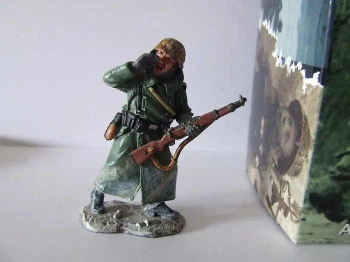 51724 king and country diecast display