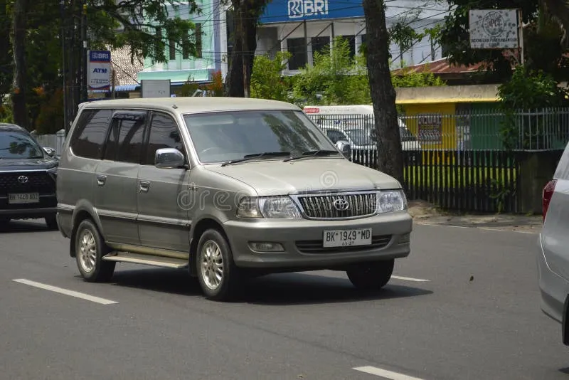 51725 kijang lgx scale model