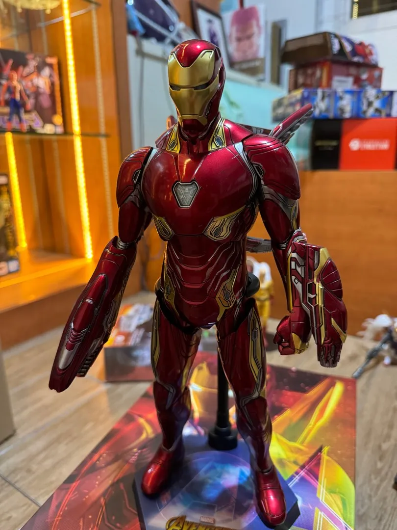 51727 mark 50 diecast features