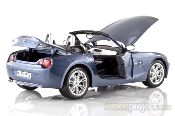 /img/51741-diecast-bmw-z4-convertible-rare-model.webp